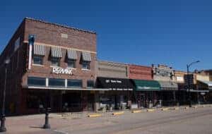 Image of downtown Midlothian TX, where Charitable Movers & Packers is located.